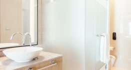 Belén García, arquitecta: “Las duchas sin mampara crean baños más amplios y modernos”