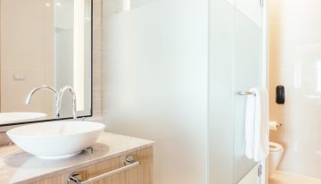 Belén García, arquitecta: “Las duchas sin mampara crean baños más amplios y modernos”