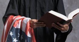 Florence Project: pasos para tramitar la cancelación de expulsión, frenar al ICE y salvar la green card en la corte