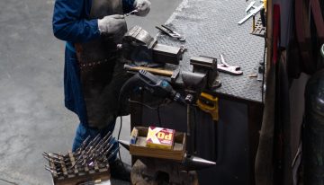 La fábrica de cuchillos artesanales que exporta al mundo desde la Cordillera de los Andes