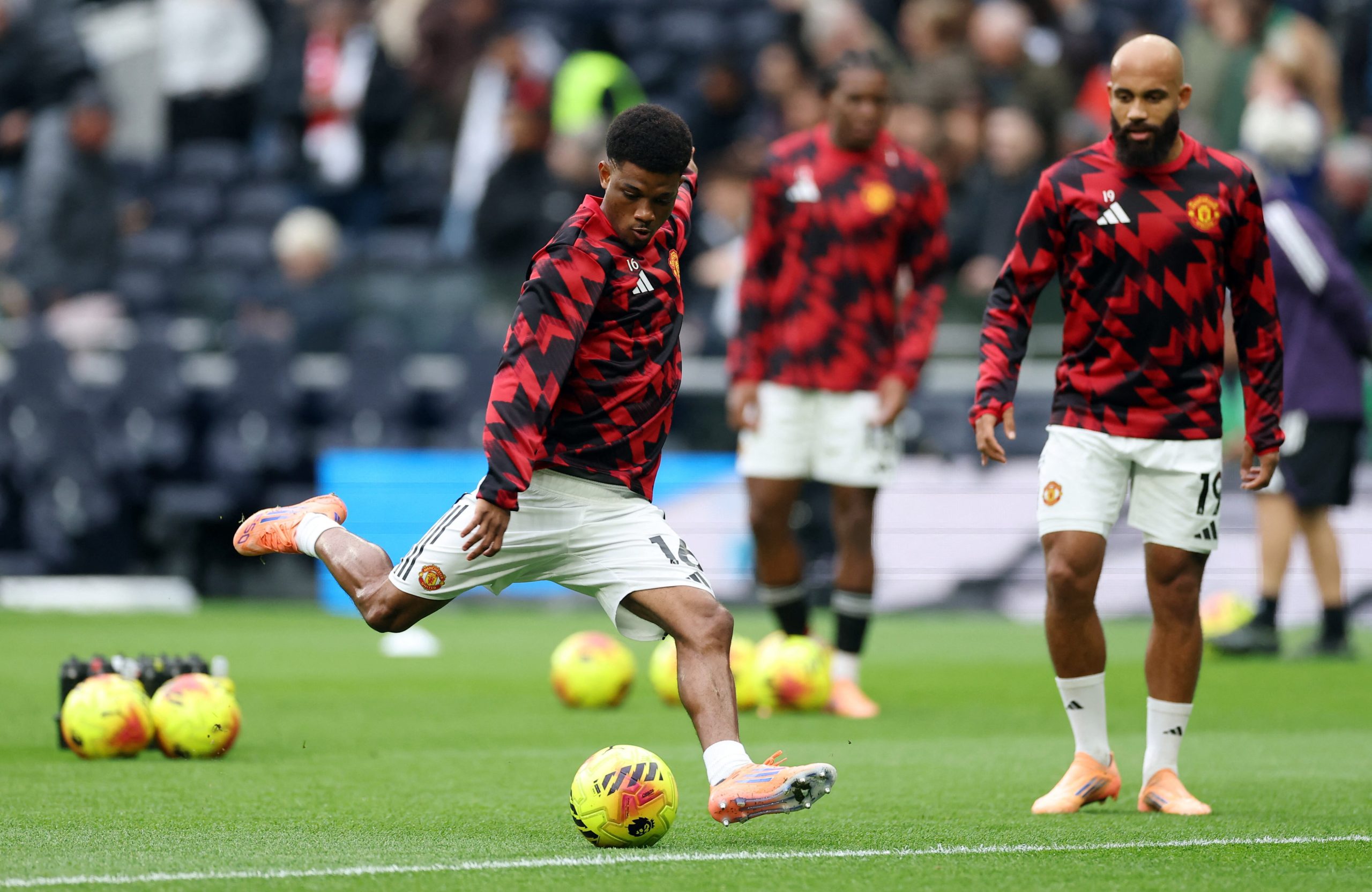 Tottenham vs Man. United por la fecha 11 de la Premier League del 2025.