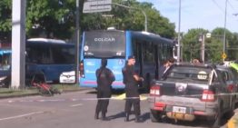 Rosario: una estudiante de enfermería murió luego de caer de su bicicleta y ser atropellada por un colectivo