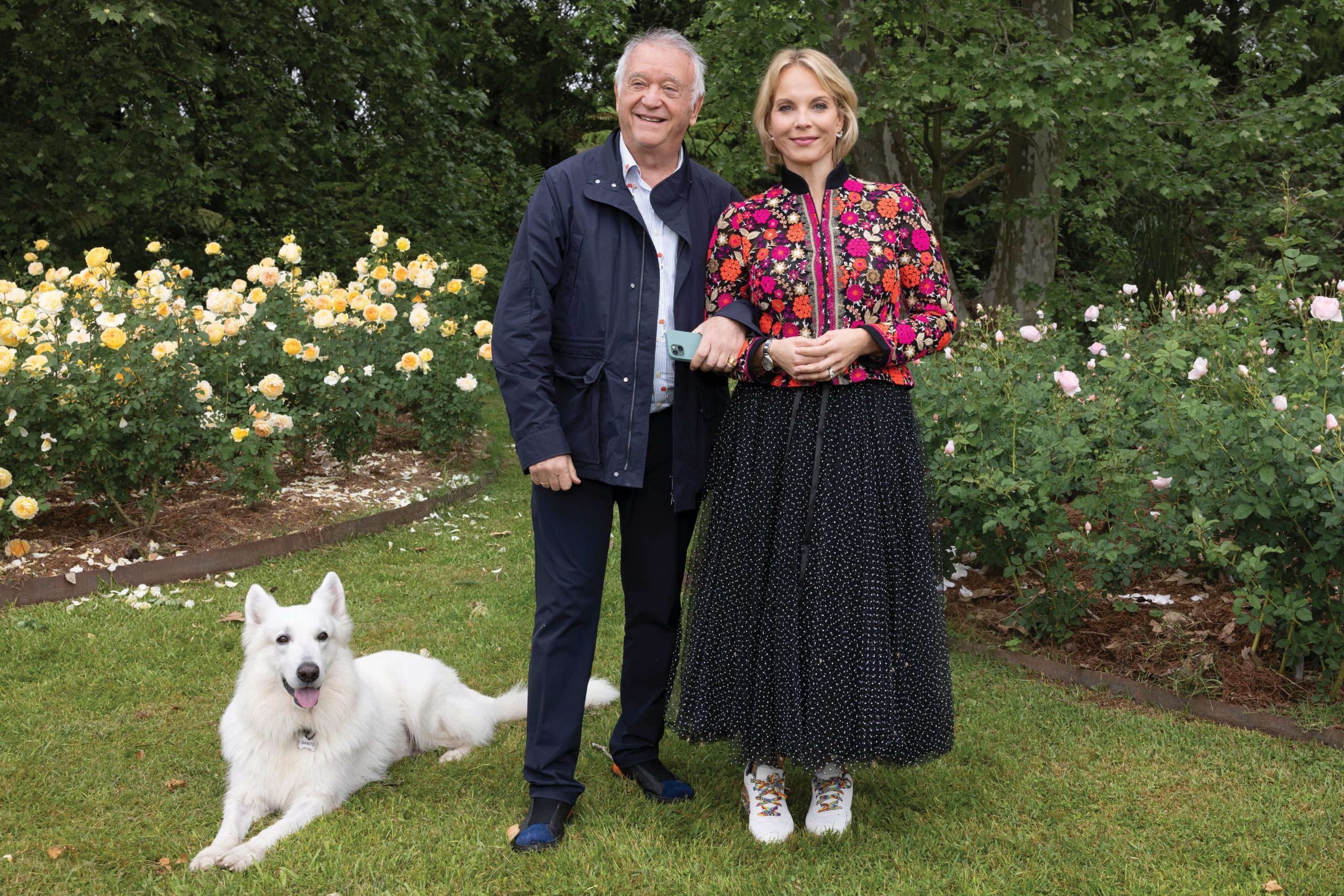 Con su amigo Roberto Devorik. El empresario y representante de artistas internacionales ofició de anfitrión de la cantante lírica en su segunda visita a la Argentina: desde la comida de bienvenida en el Jockey Club hasta la gala a beneficio de la Fundación Teatro Colón. Durante ese último evento, la ministra de Cultura de la Ciudad de Buenos Aires Gabriela Ricardes le otorgó a Devorik una mención por su labor: “Su trabajo, su amor al teatro y su dedicación han hecho posible que tengamos el honor escuchar a las mejores cantantes del siglo XXI, como la Garanča”, dijo Ricardes