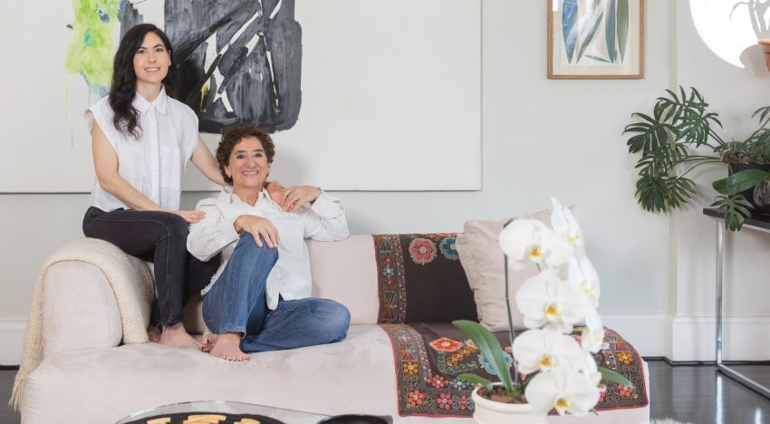 “Una huella muy profunda”. Son hija y nieta de una leyenda del mundo del arte y le rinden un amoroso homenaje