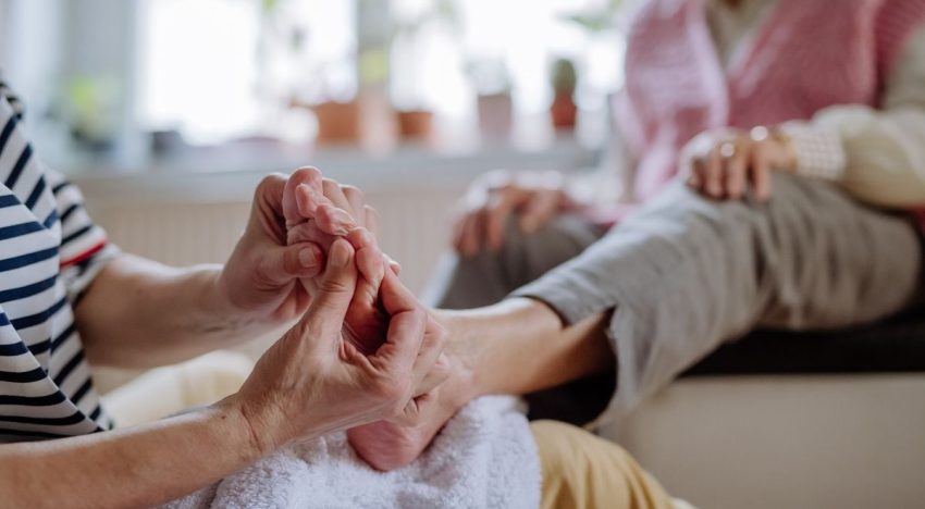 Cortarse las uñas nunca fue tan sencillo: este kit con diferentes cortaúñas es perfecto para las personas mayores