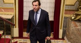 Renfe se rebela ante la ley que le obliga a indemnizar a los viajeros por retrasos de más de 15 minutos en la alta velocidad