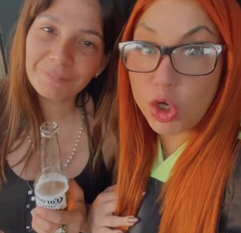 Lourdes Fernández mostró cómo se lleva con Lissa Vera durante los ensayos de Bandana: “Fingimos coherencia”