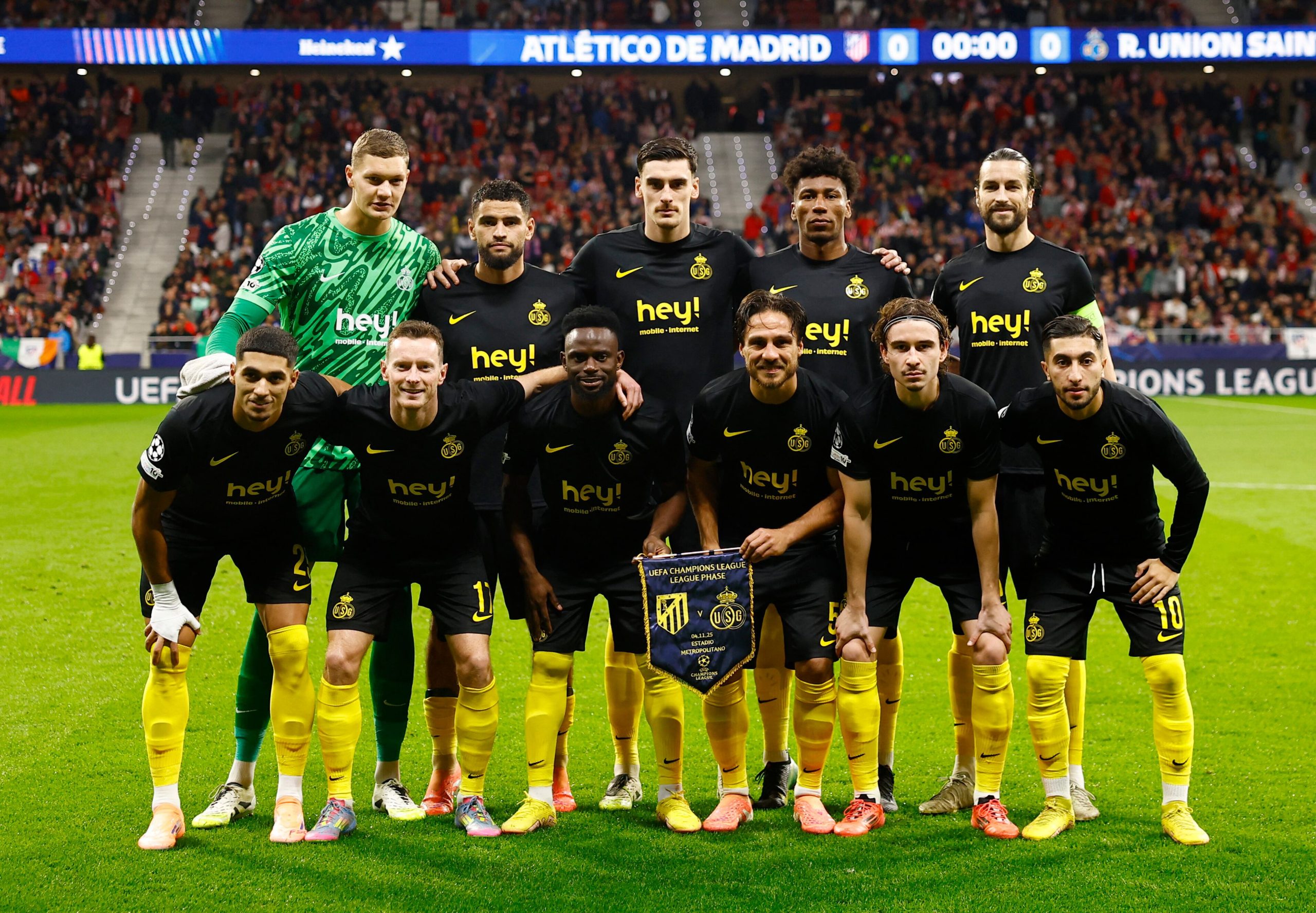 Atl. Madrid vs RU Saint-Gilloise por la fecha 4 de la Champions League del 2025.