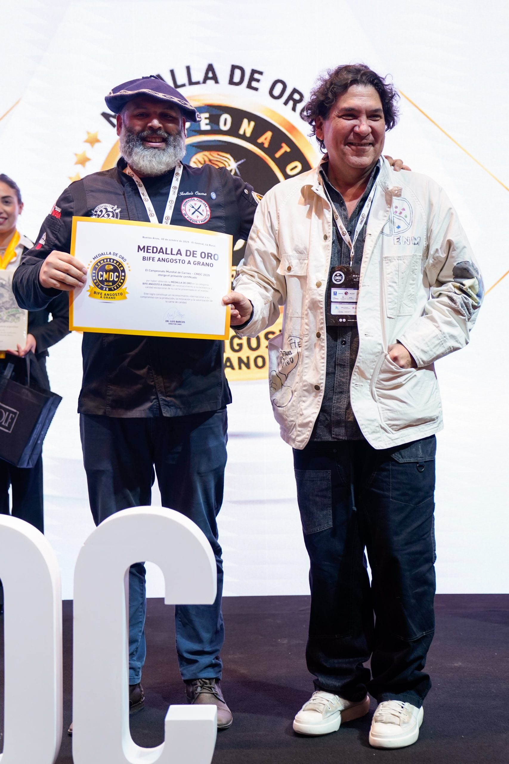 El oro al Bife Angosto alimentado a grano viajó a Trujillo, Perú