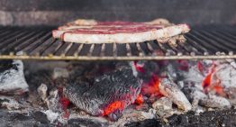 Ni leña ni asador: el truco para que el asado salga más rápido y sabroso