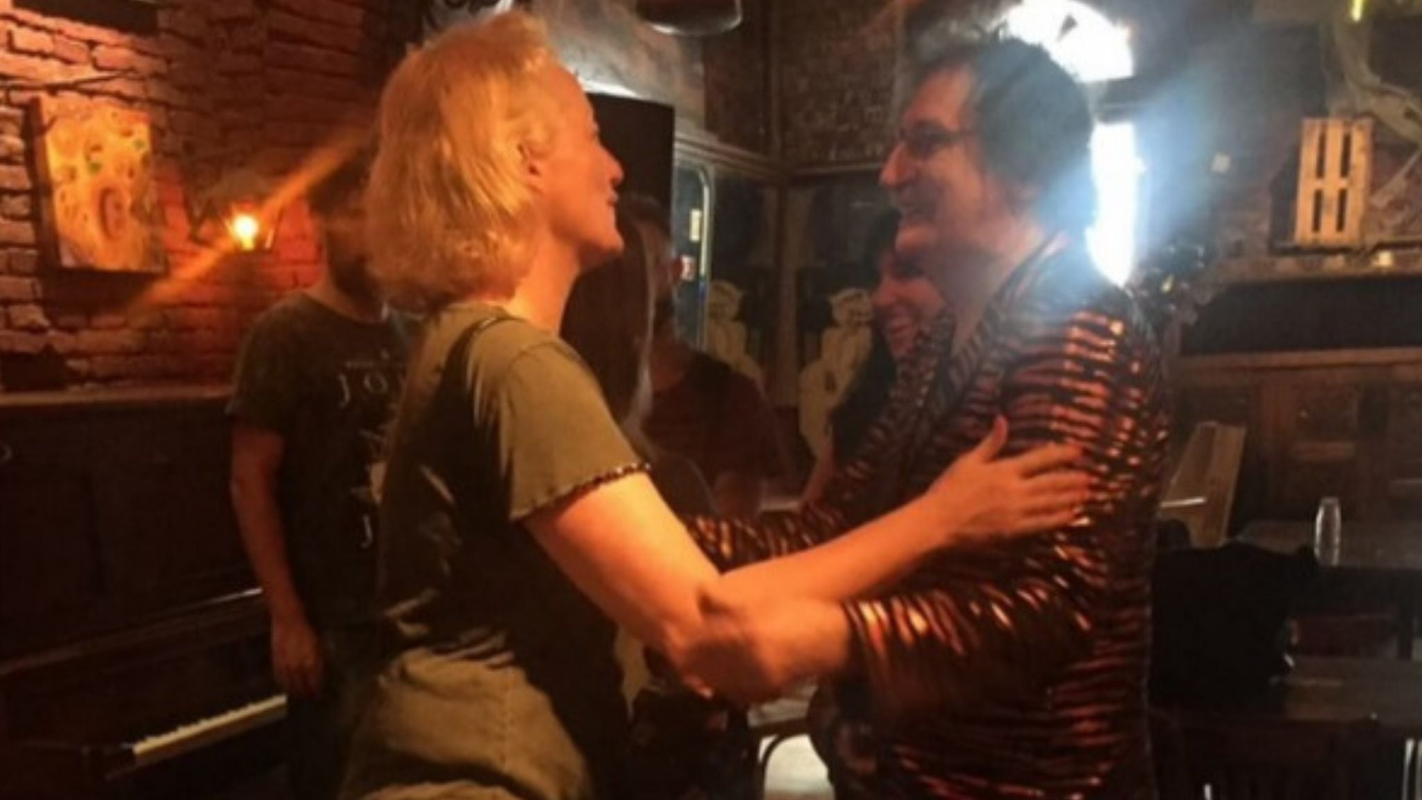 El día de marzo de 2019, en que el lugar fue el escenario elegido para una sesión de fotos épica entre Charly García y Scarlet Page, hija del legendario guitarrista de Led Zeppelin.