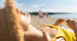 La falta de una vitamina podría causar dolor articular y caída del cabello