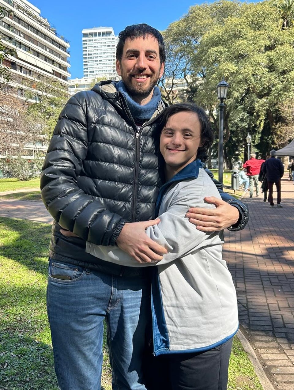 Santi junto al director de División Palermo, Santiago Korovsky