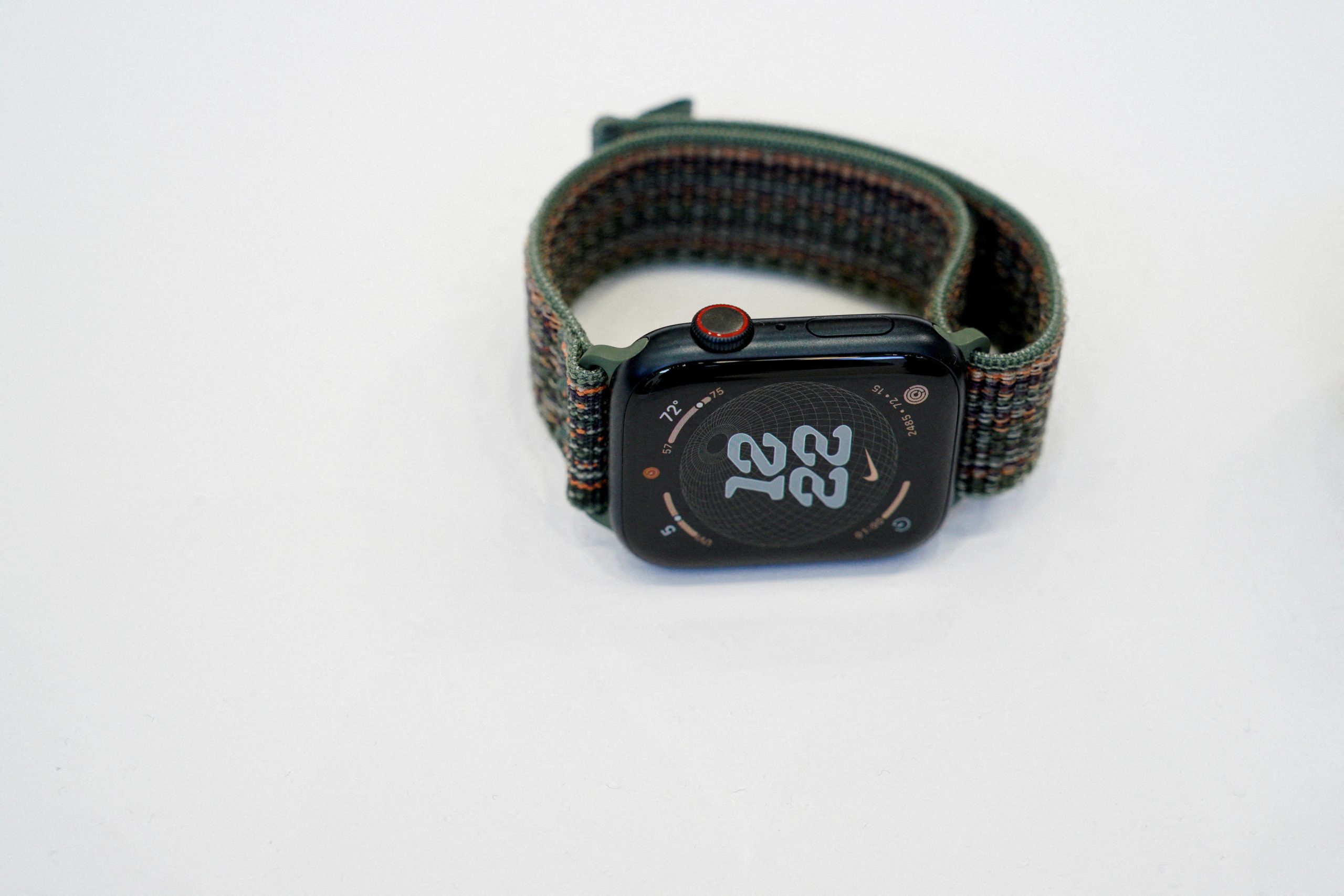 La investigación se basó en datos tomados por ejemplares de Apple Watch. (Foto: Reuters/Loren Elliott)