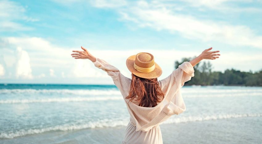 Qué significa elegir siempre el mismo lugar para irse de vacaciones en verano, según la psicología