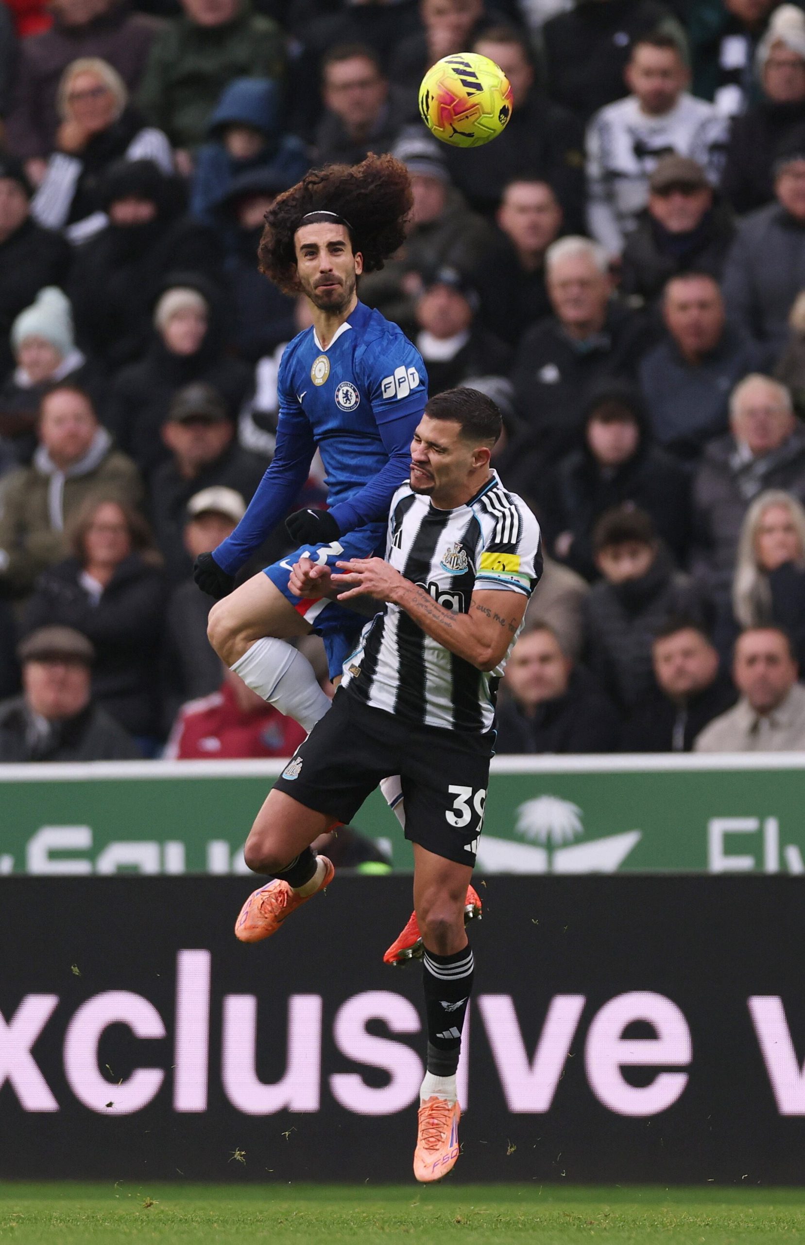 Newcastle vs Chelsea por la fecha 17 de la Premier League del 2025.