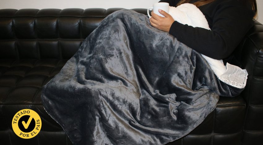 Hemos probado las mejores mantas eléctricas para el sofá o la cama