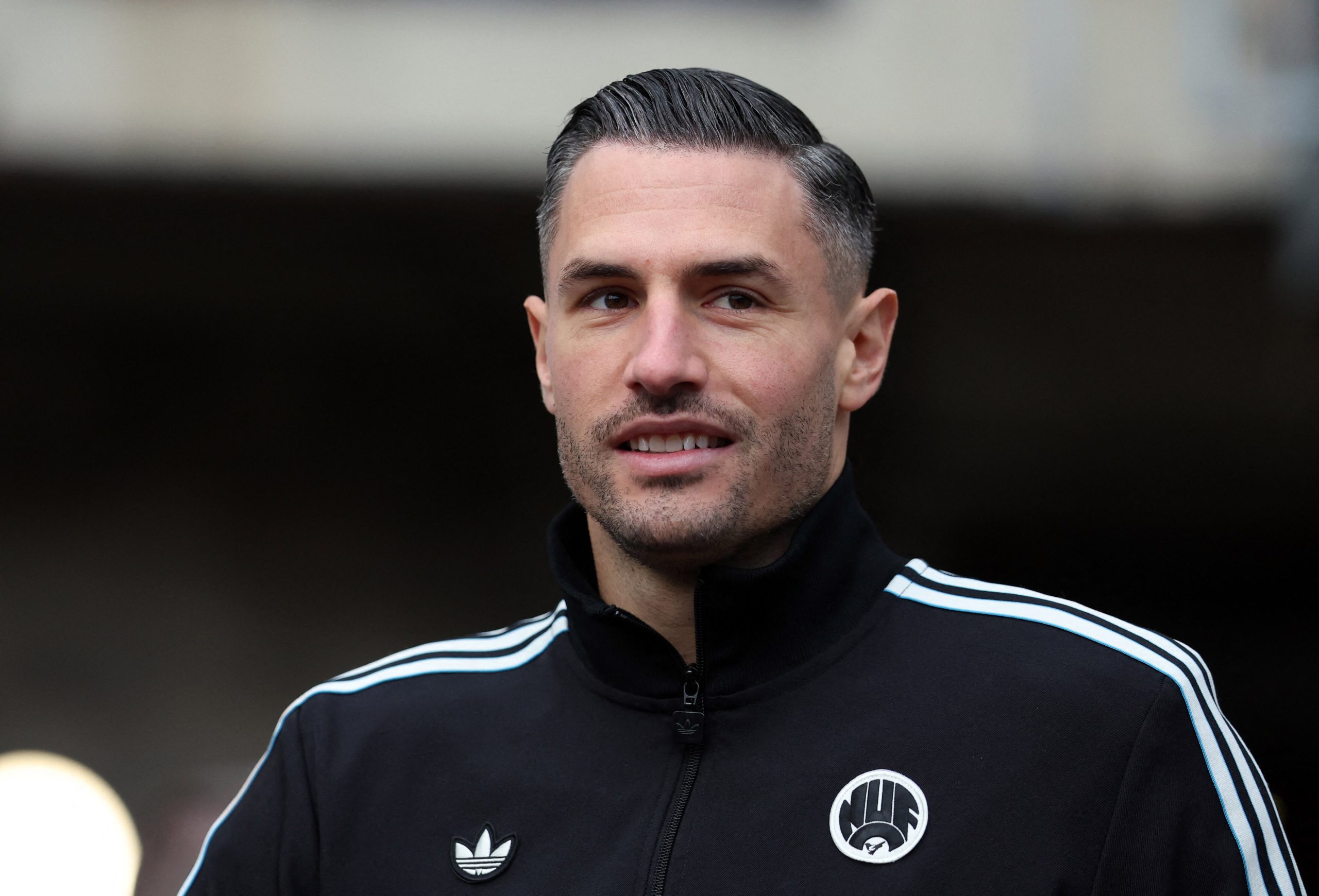 Newcastle vs Chelsea por la fecha 17 de la Premier League del 2025.