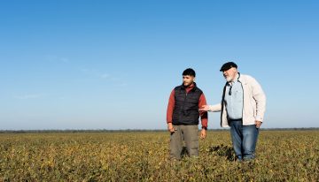 “Quiero dejar huella”: maneja 8500 hectáreas e inspira a otros empresarios por su forma de producir