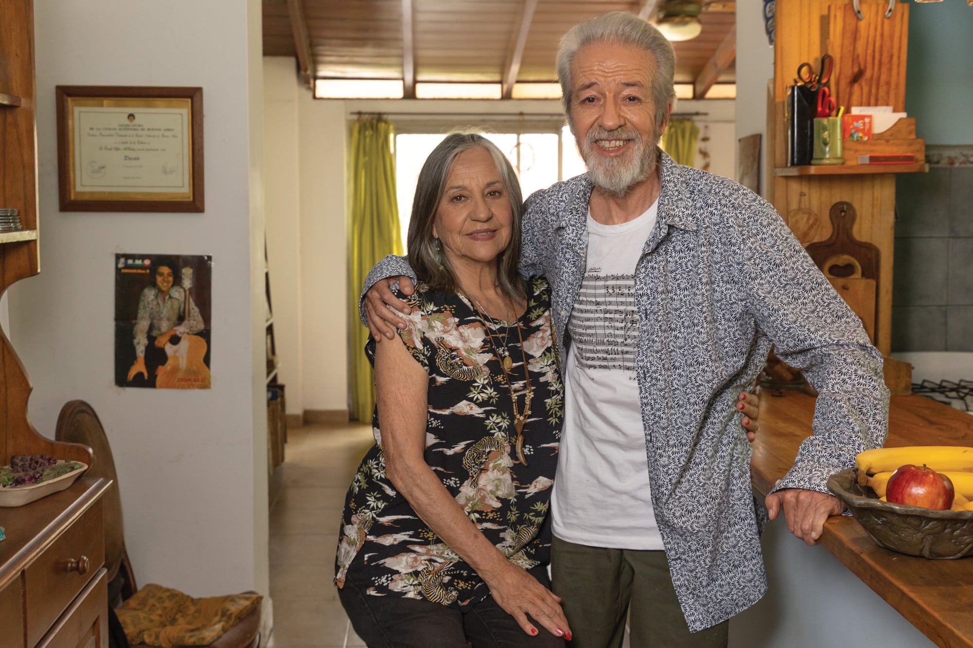 “Fue amor a primera vista. Todo de ella me enamoró... Y sigue enamorándome día a día”, dice Donald de su mujer