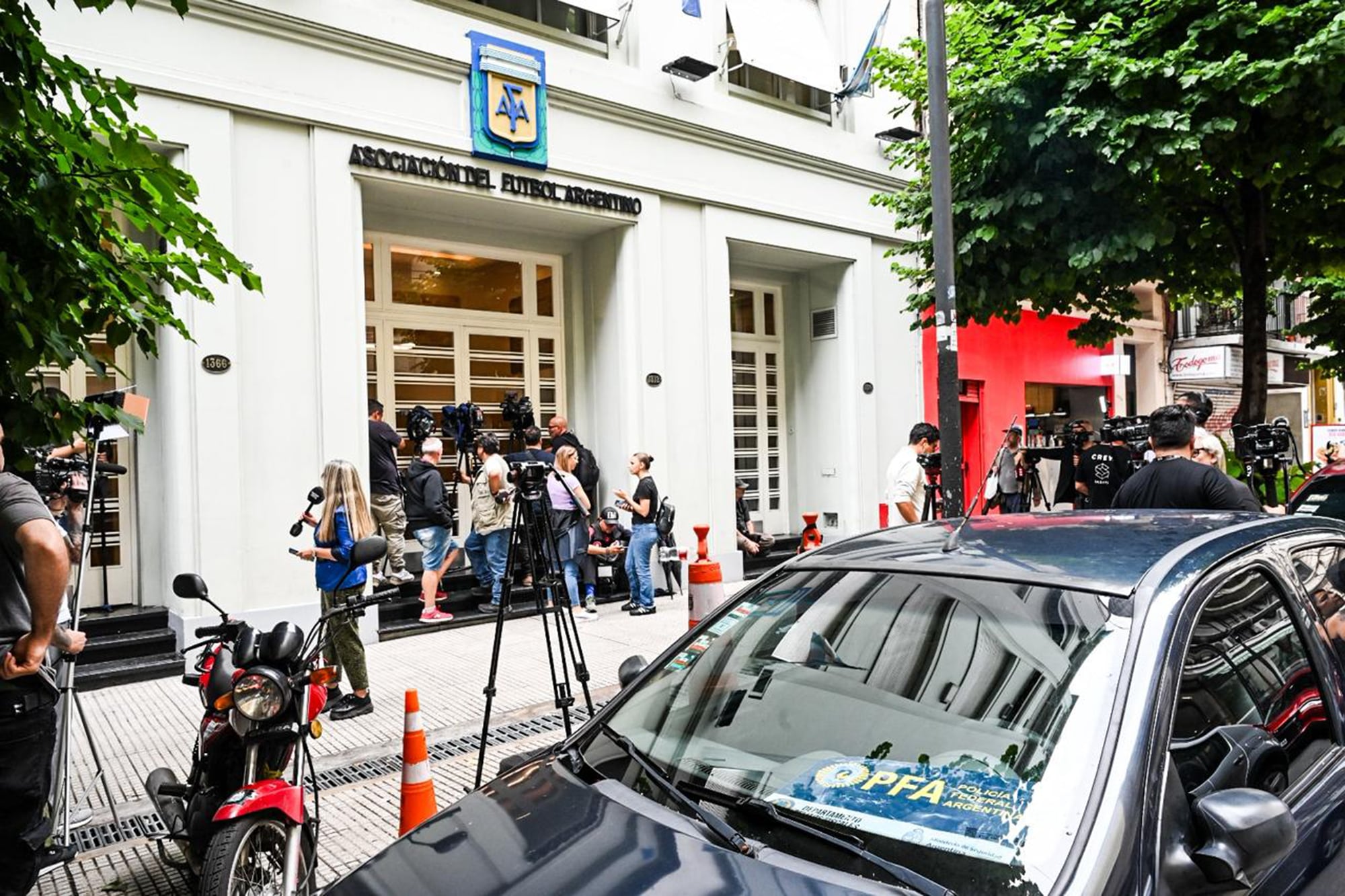 La semana pasada hubo un allanamiento en la sede de la AFA de la calle Viamonte