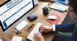 Es mexicano y viajó a EE.UU. con visa de turista para la Navidad, pero igual fue detenido por el ICE