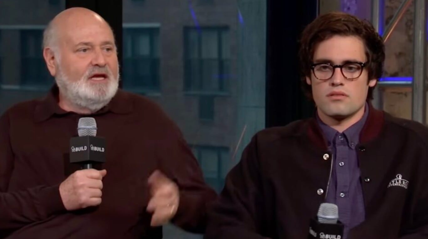 Rob y Nick Reiner, cuando dieron una entrevista en 2016 por el estreno de una película que hicieron juntos. (Foto: captura de YouTube)