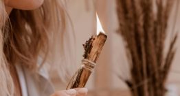 Amor y dinero: el ritual de fin de año para cada signo del Zodíaco, según la IA