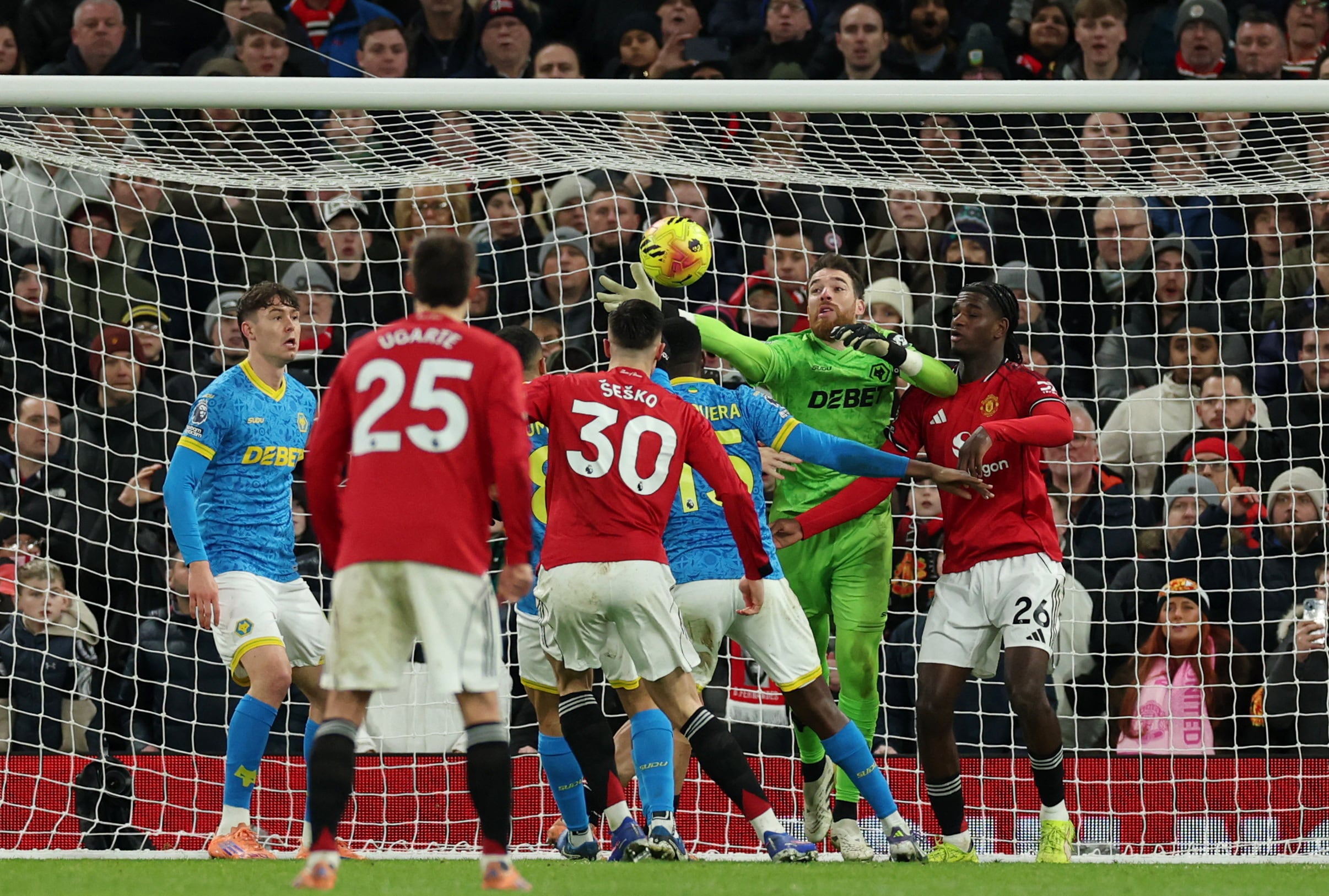 Man. United vs Wolves por la fecha 19 de la Premier League del 2025.