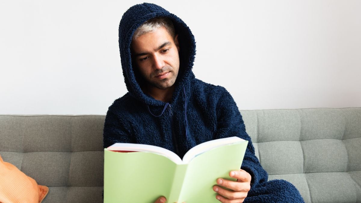 Manta eléctrica con capucha.