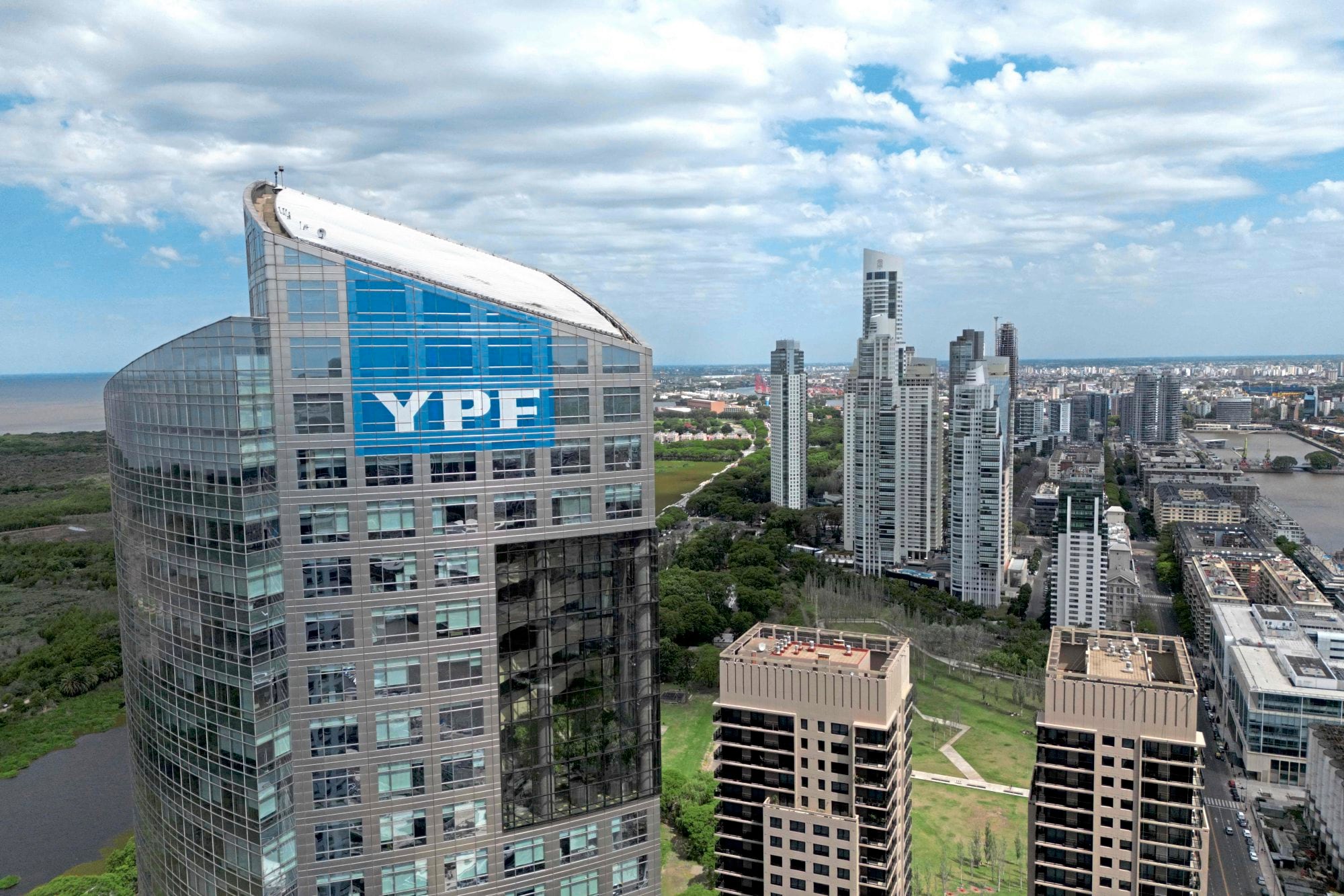 YPF fue también la primera en implementar el sistema de autodespacho
