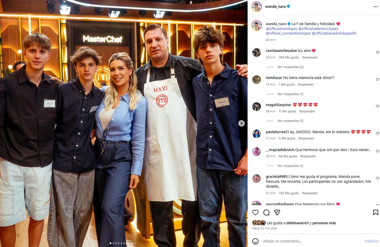 Wanda Nara y Maxi López junto a sus hijos, Valentino, Constantino y Benedicto. (Foto: Instagram /wanda_nara)