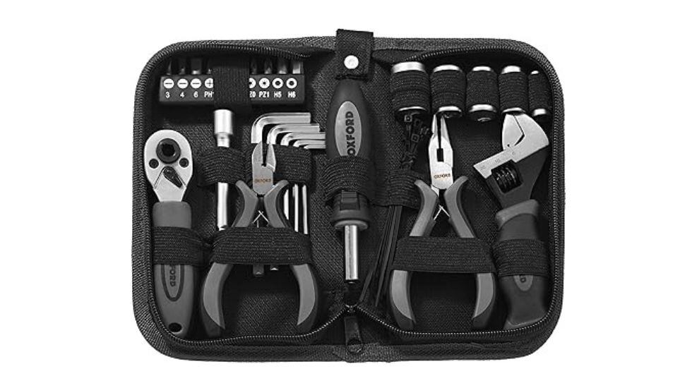 Kit esencial de herramientas para motoristas.