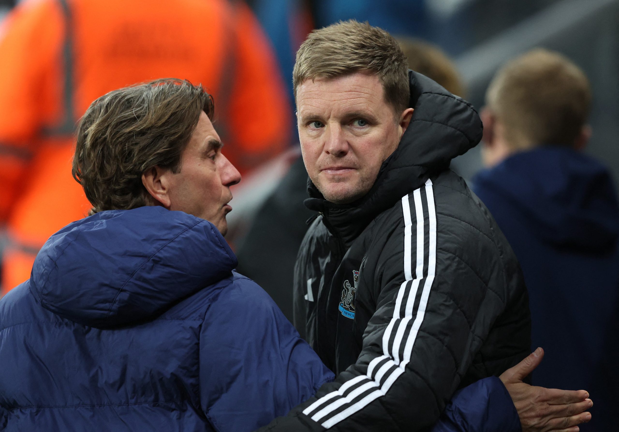 Newcastle vs Tottenham por la fecha 14 de la Premier League del 2025.