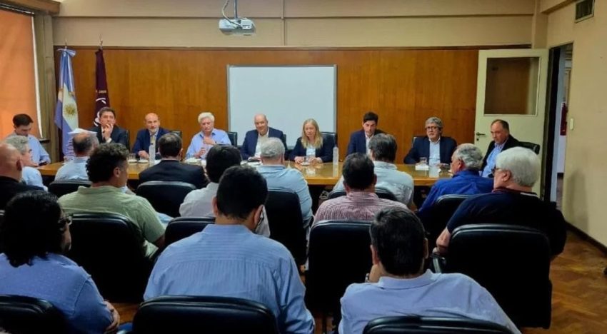 “Un solo corazón”: enojado por la presentación de un amparo, Sturzenegger calificó a viñateros “de discípulos del Chiqui Tapia”