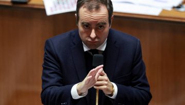 La Asamblea francesa aprueba la prórroga presupuestaria pero no evita el bloqueo