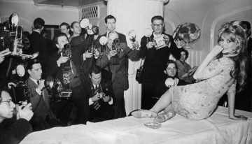 Del estampado vichy al peinado con volumen, Brigitte Bardot fue uno de los más grandes íconos de estilo