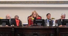 Mientras Kicillof impulsa las reelecciones indefinidas, LLA redobla la ofensiva por la Boleta Única de Papel