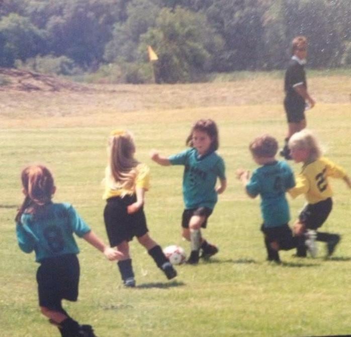 De pequeña mostraba su ductilidad frente a la pelota