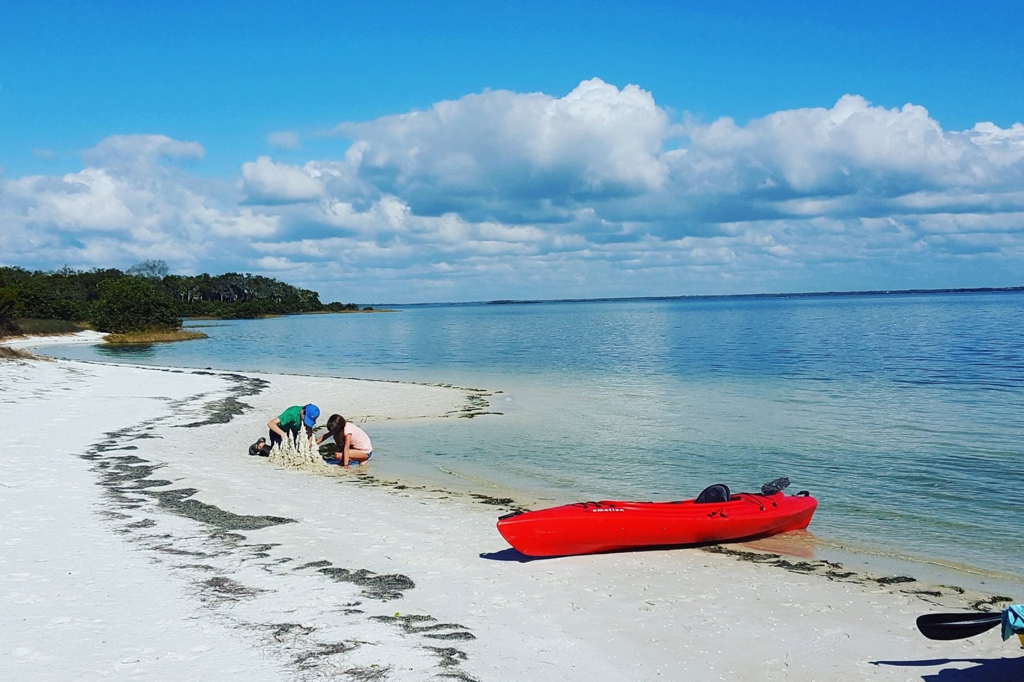 Un kayak abandonado fue una de las pistas que alertaron a las autoridades e impulsaron el comienzo de la búsqueda