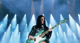 Quién es Luli Bass, la bajista que cumplió el sueño de tocar en Los Piojos y estaría en una relación con Ciro