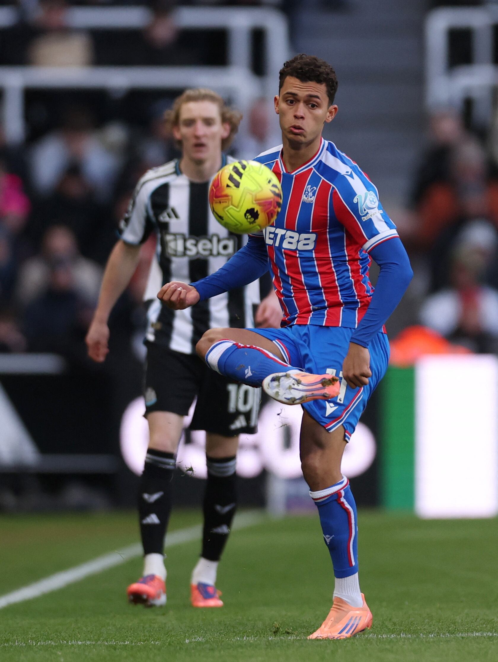 Newcastle vs Crystal P. por la fecha 20 de la Premier League del 2026.