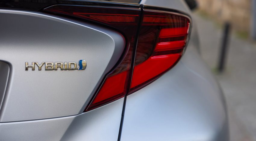 ¿Cuánto dura la batería de un auto híbrido?