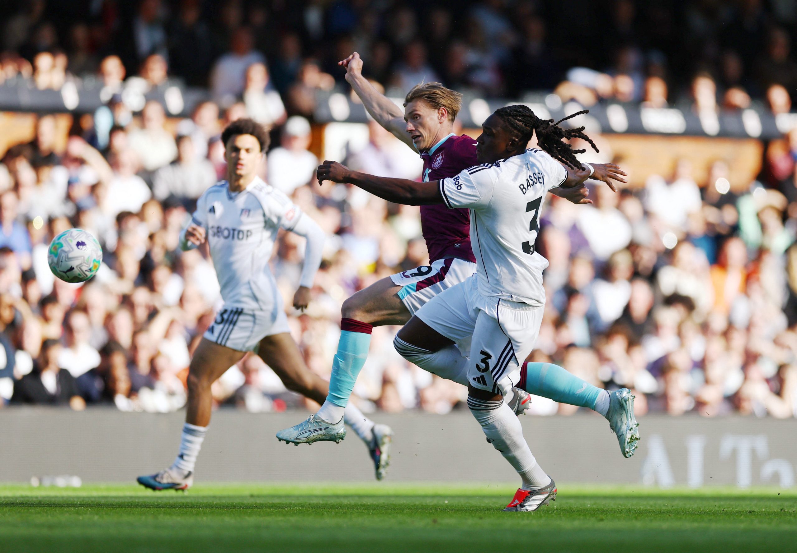 Fulham vs Burnley por la fecha 31 de la Premier League del 2026.