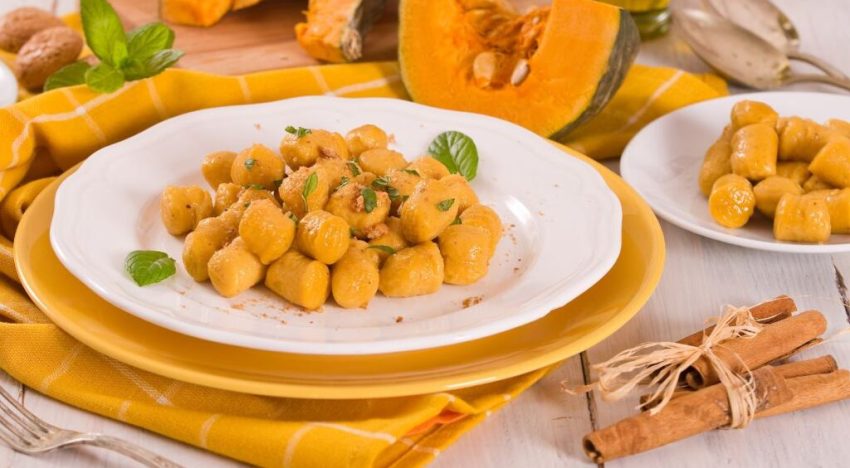 Receta de ñoquis de calabaza: con sólo 200 gramos de harina comen 4 personas