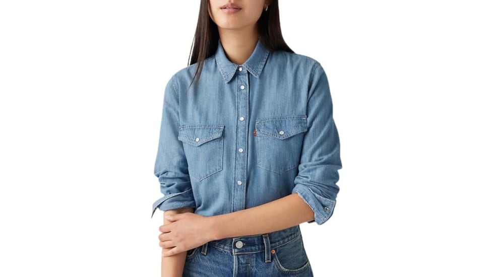 Camisa vaquera Levi’s. 