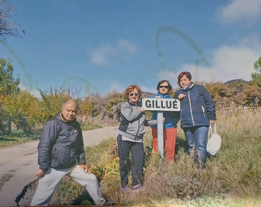 Pilar de regreso en España, tras 64 de haber dejado su patria. Gillué es el pueblo de su madre, Esperanza, hoy casi abandonado.