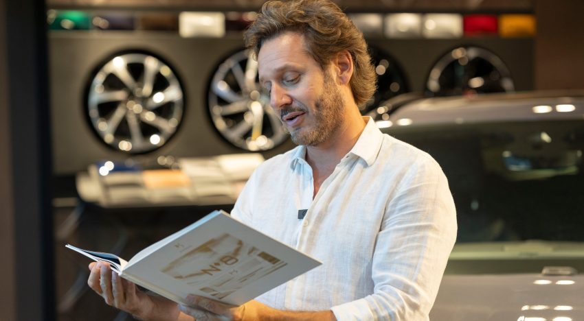 El día que Benjamín Vicuña compró un auto y lo vendió un mes después