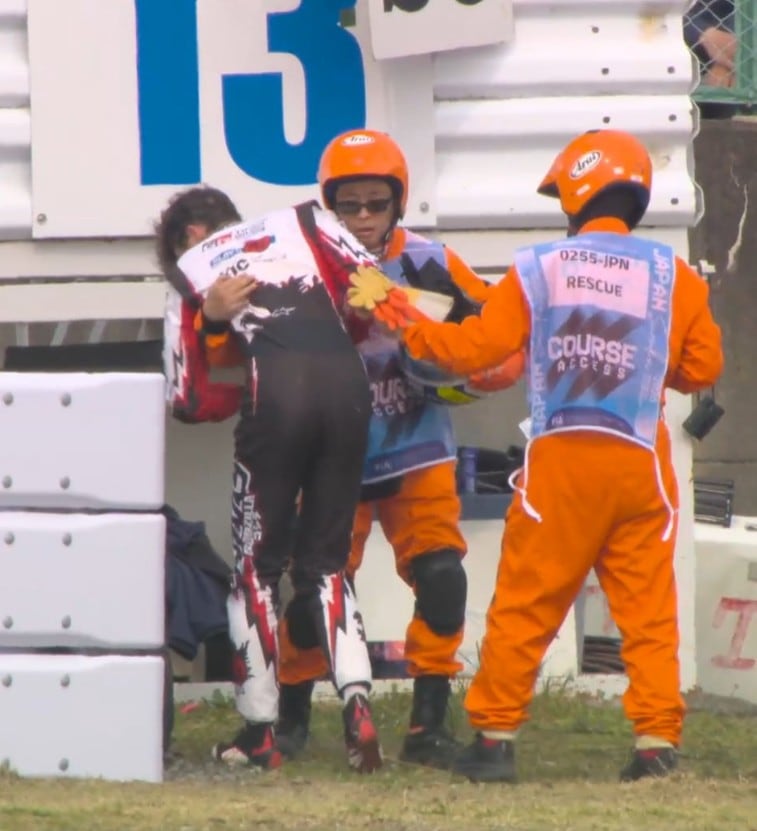 Así fue retirado Bearman de su coche tras el accidente. (Foto: @RBR_Daily X)