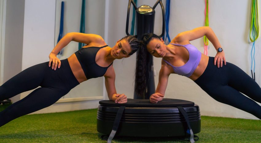 Mejor que correr o hacer spinning: la máquina de fitness que activa los músculos más rápido que el running